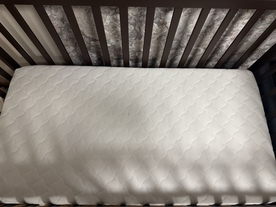 Манеж с маятником