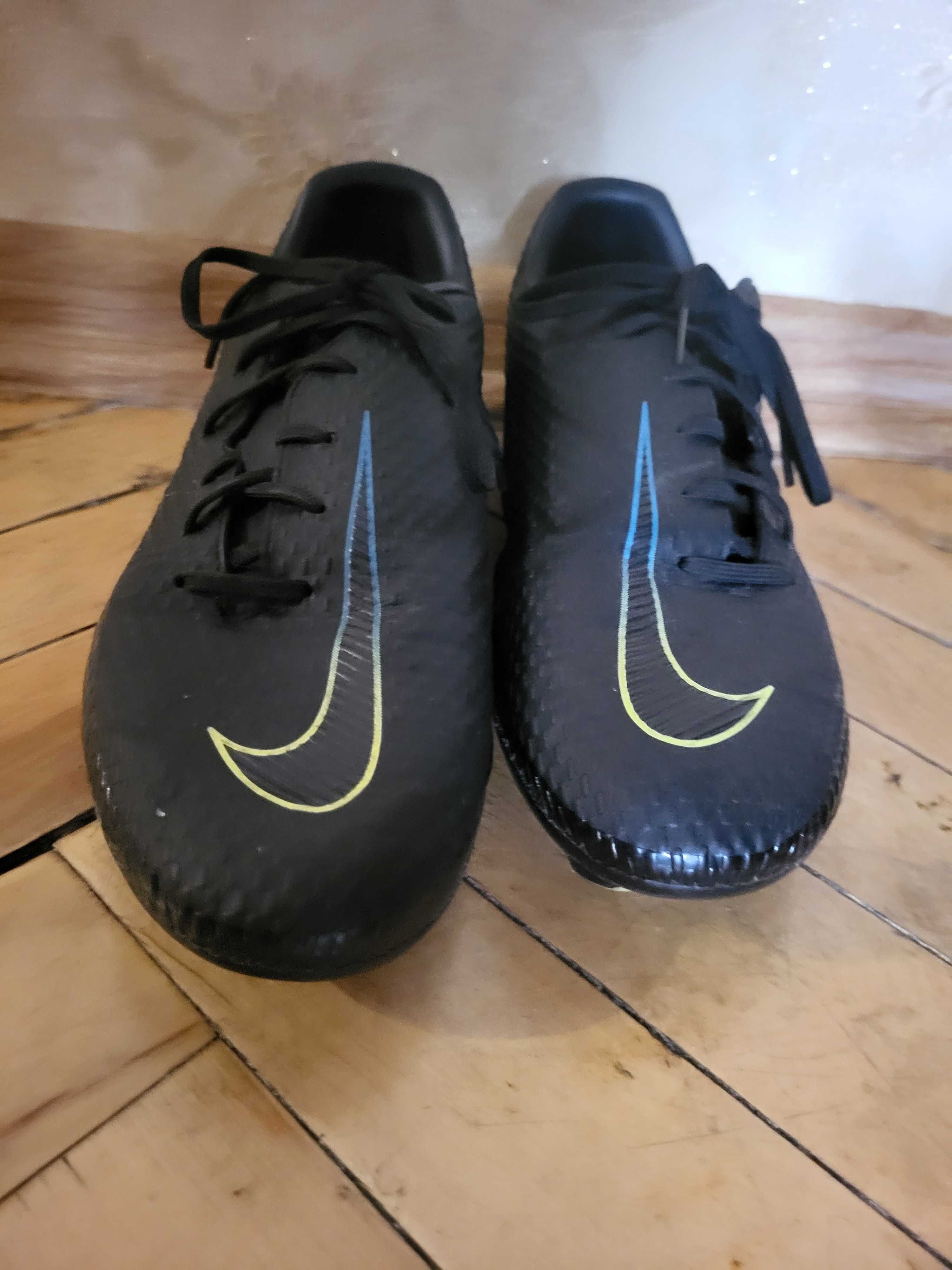 Бутси Nike Phantom GT Academy FG/MG розмір 7 EUR 40