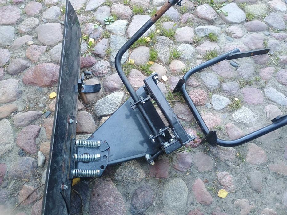 Pług do śniegu do traktorka Husqvarna CTH  Mcculloch , Partner używany