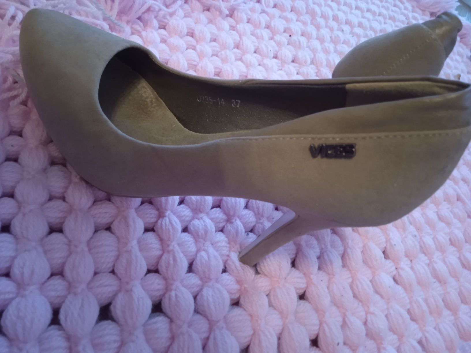 Buty damskie VICES zamszowe rozmiar 37