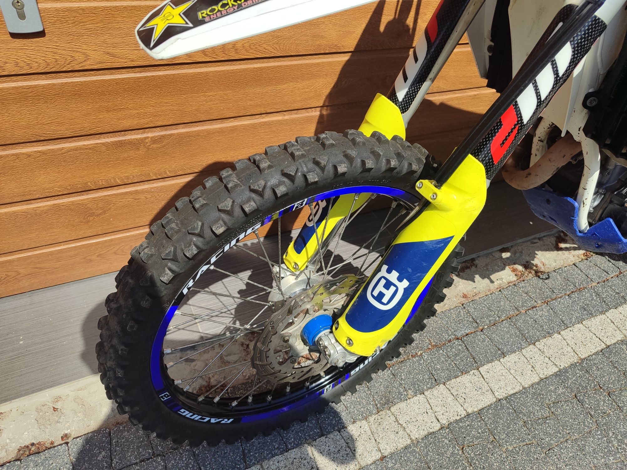 Husqvarna FE 350 AKRAPOVIC RATY nie KTM exc 450