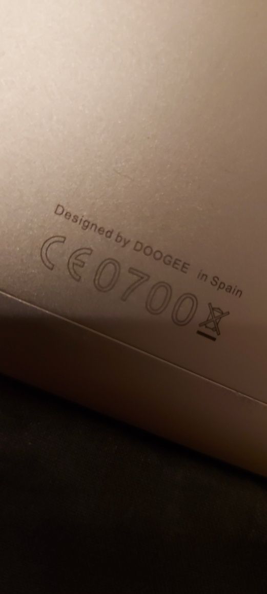 Телефон DOOGEE Y6Max