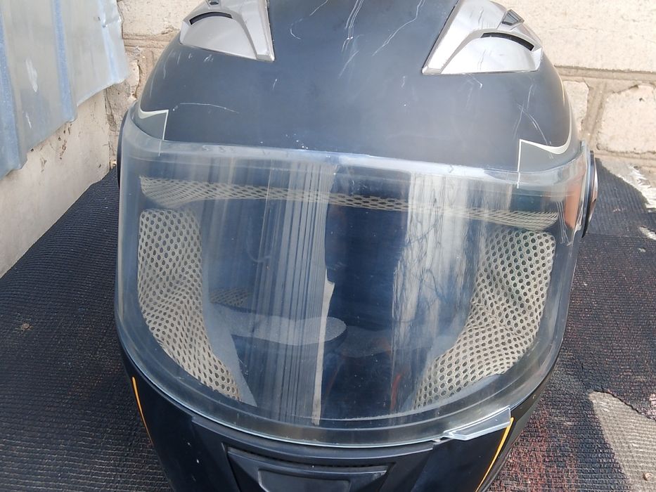 Продам Шолом ф2 розмір 61-62