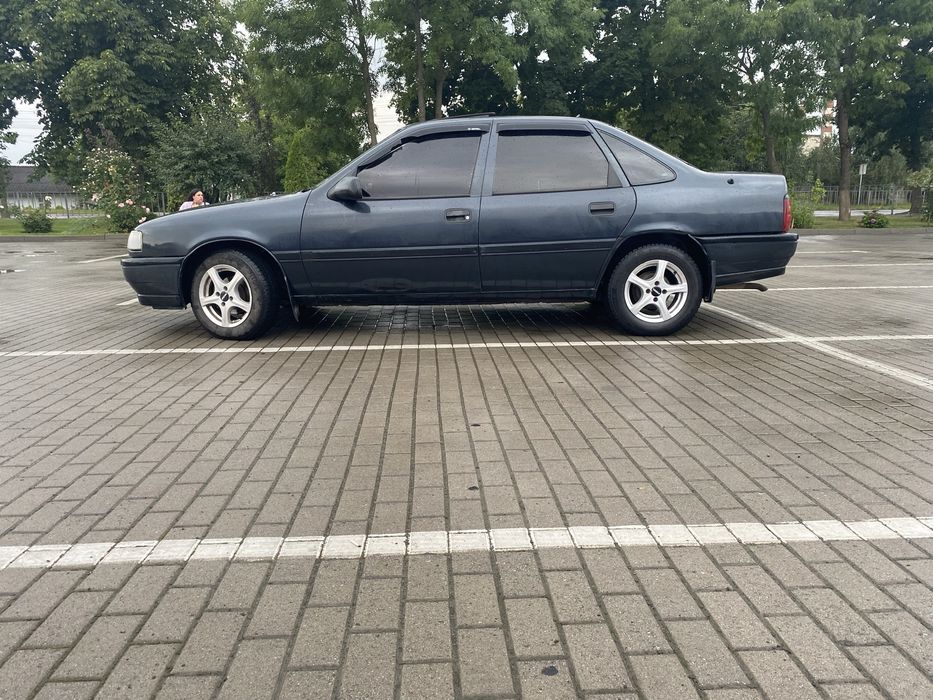 Продам Opel Vectra A 1,6 газ\бензин