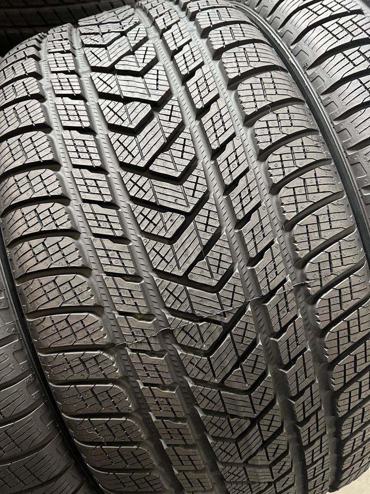 295/40/21 R21 Pirelli Scorpion Winter 4шт новые