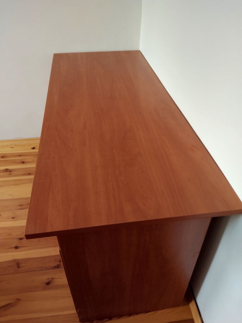 Zestaw biurko szer.160 cm wys.78 cm, gł. 65 cm z 2 kontenerami kolor j