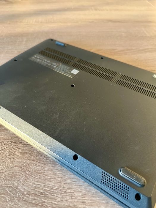 Laptop Lenovo Idea Pad dla studenta do nauki