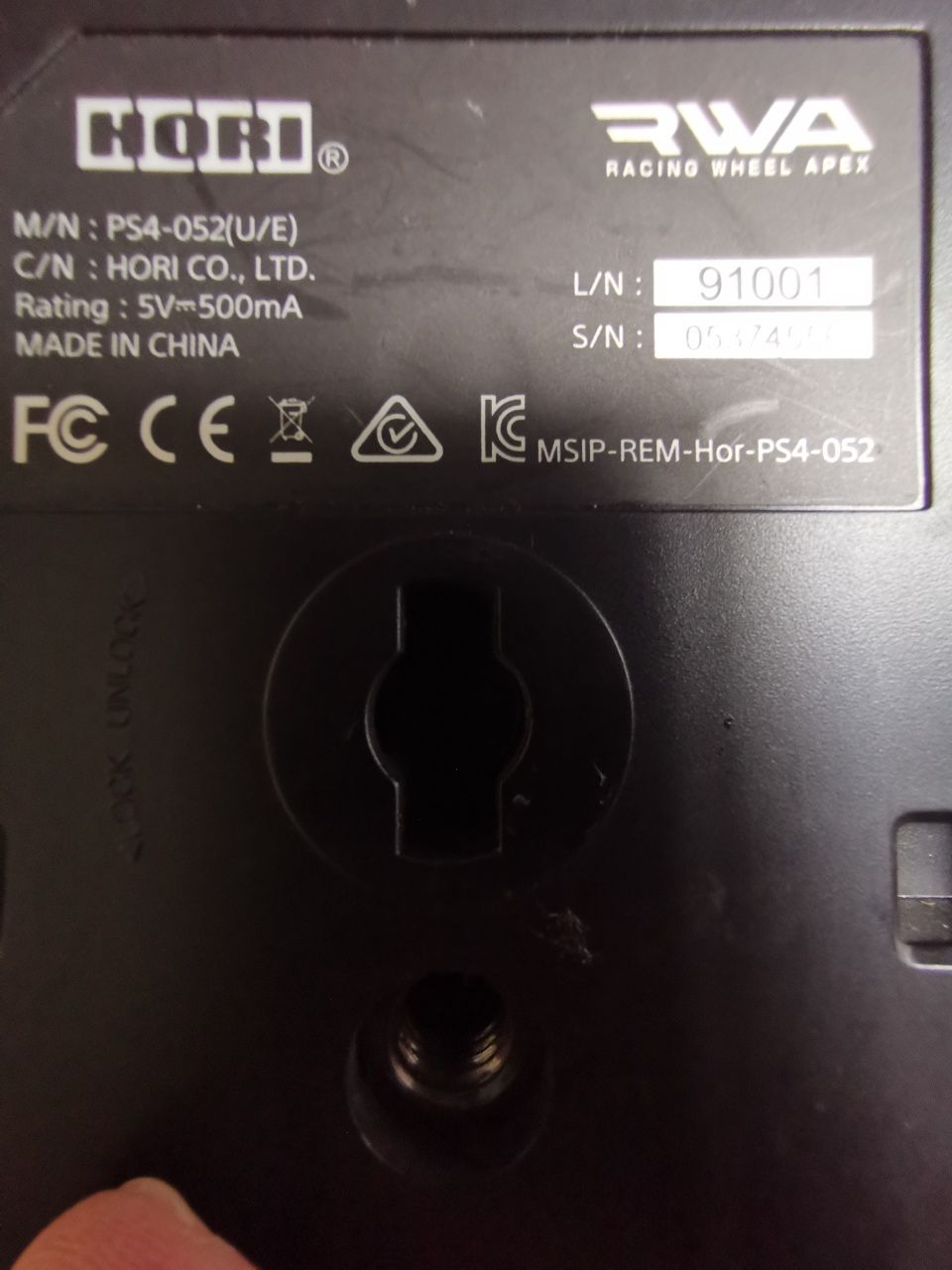 Kierownica + pedały HORI  PS4-052