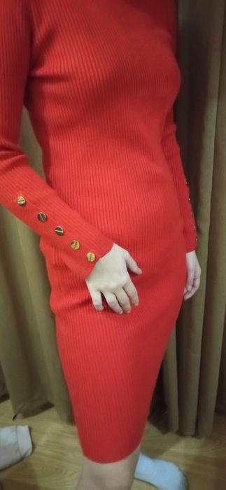 Плаття в рубчик.