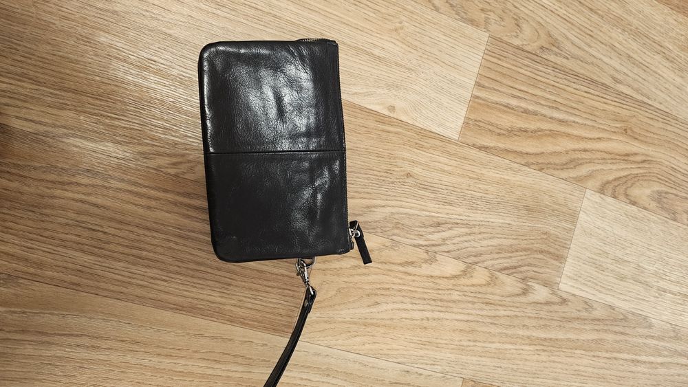 Продам  клатч vito toreli