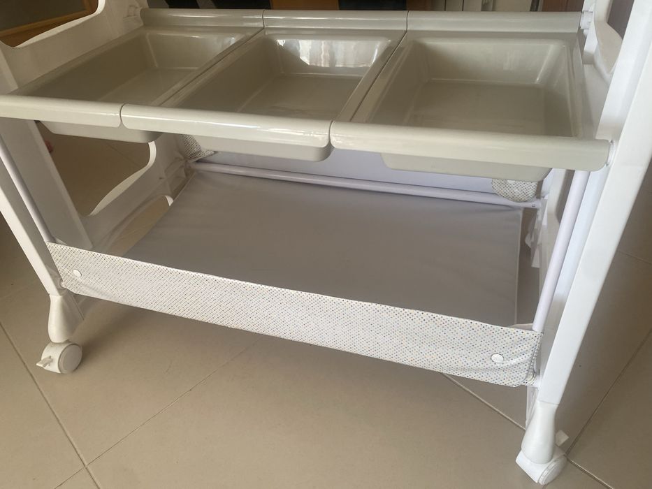 Banheira com fraldário