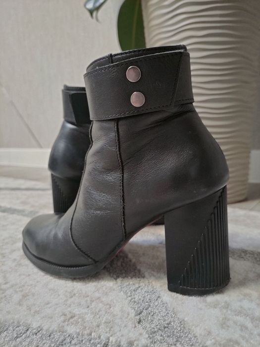 Сапоги,  ботінки,  черевики  37 розмір