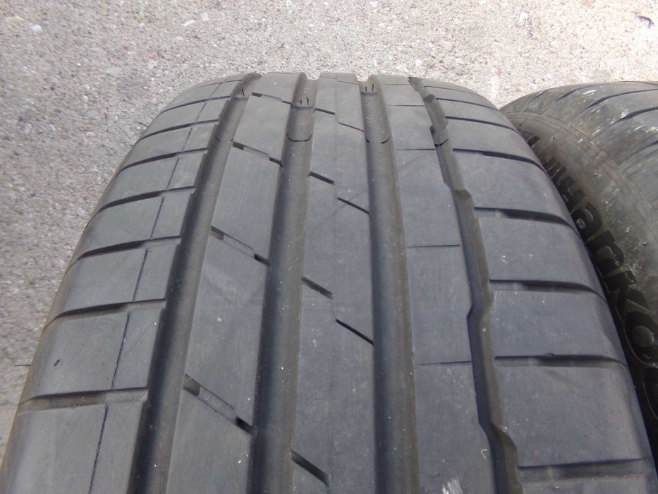 225/55/17  -   6-6,5mm -   HANKOOK --  2szt -  Tanio