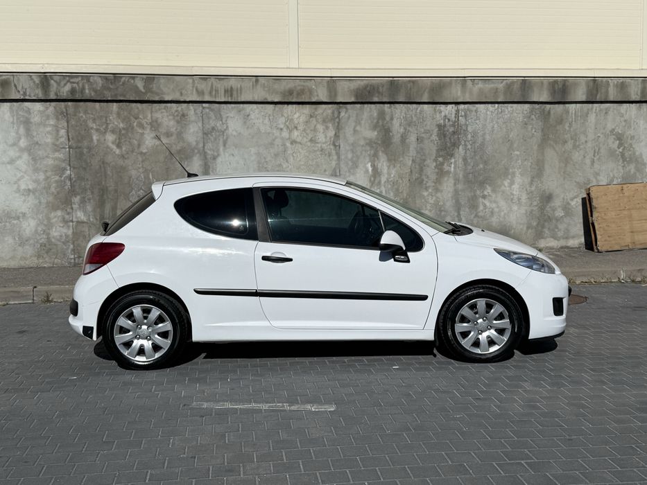 Peugeot 207 у гарному стані за хорошою ціною