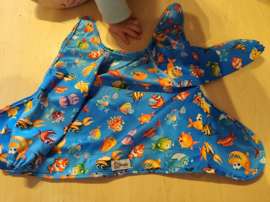 Śliniaczek z przyssawkami Bunia Kids
