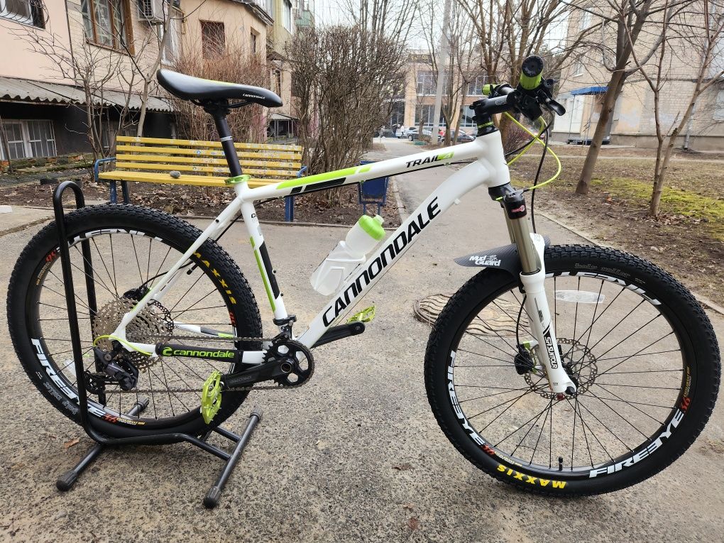 cannondale trail 4 (L) 26