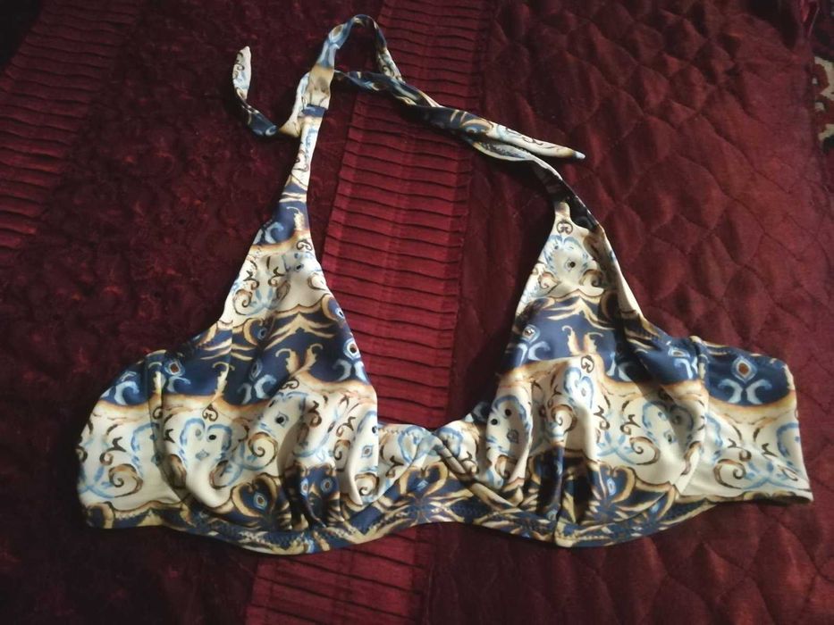 Бюстгалтер от купальника