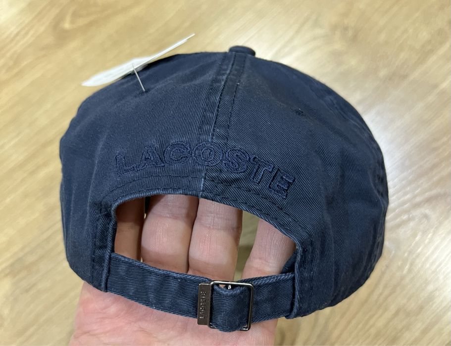 Кепка Lacoste чорна  та синя розмір М
