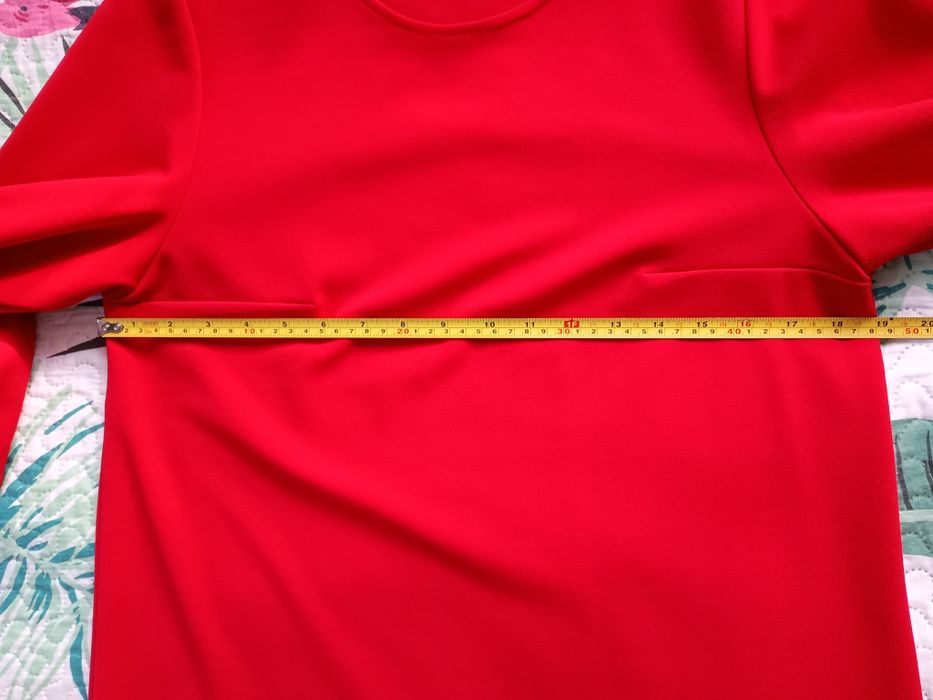 Czerwona sukienka wizytowa Maxim rozmiar 40 jak nowa