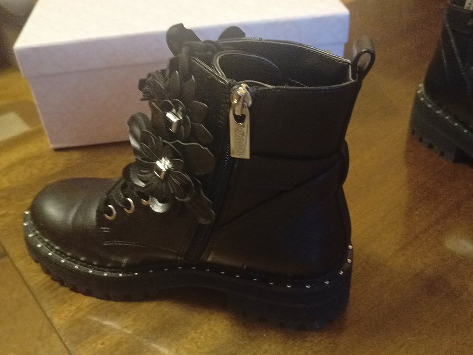 Botki Liu jo z kwiatami