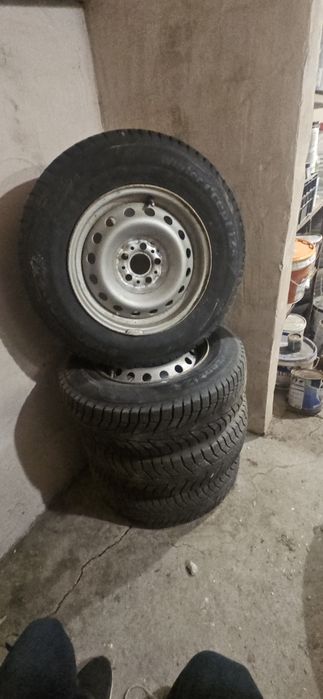 195/70/15 NOKIAN vinter i*cept