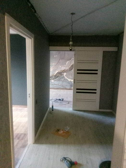 Поклейка обоев и ремонт санузлов