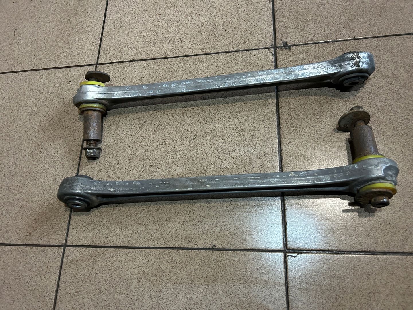 Wahacz Aluminiowy zbieżności tył Audi A6 S6 C5 Allroad Poliuretany