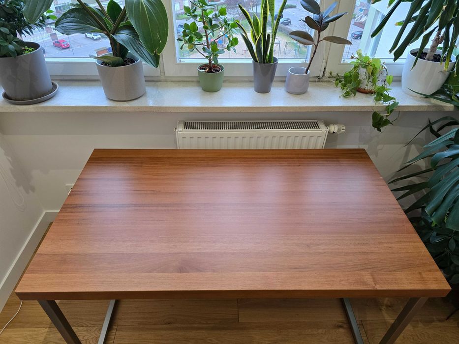 Biurko marki Boconcept super solidne i pięknie wykonane 140x80 cm
