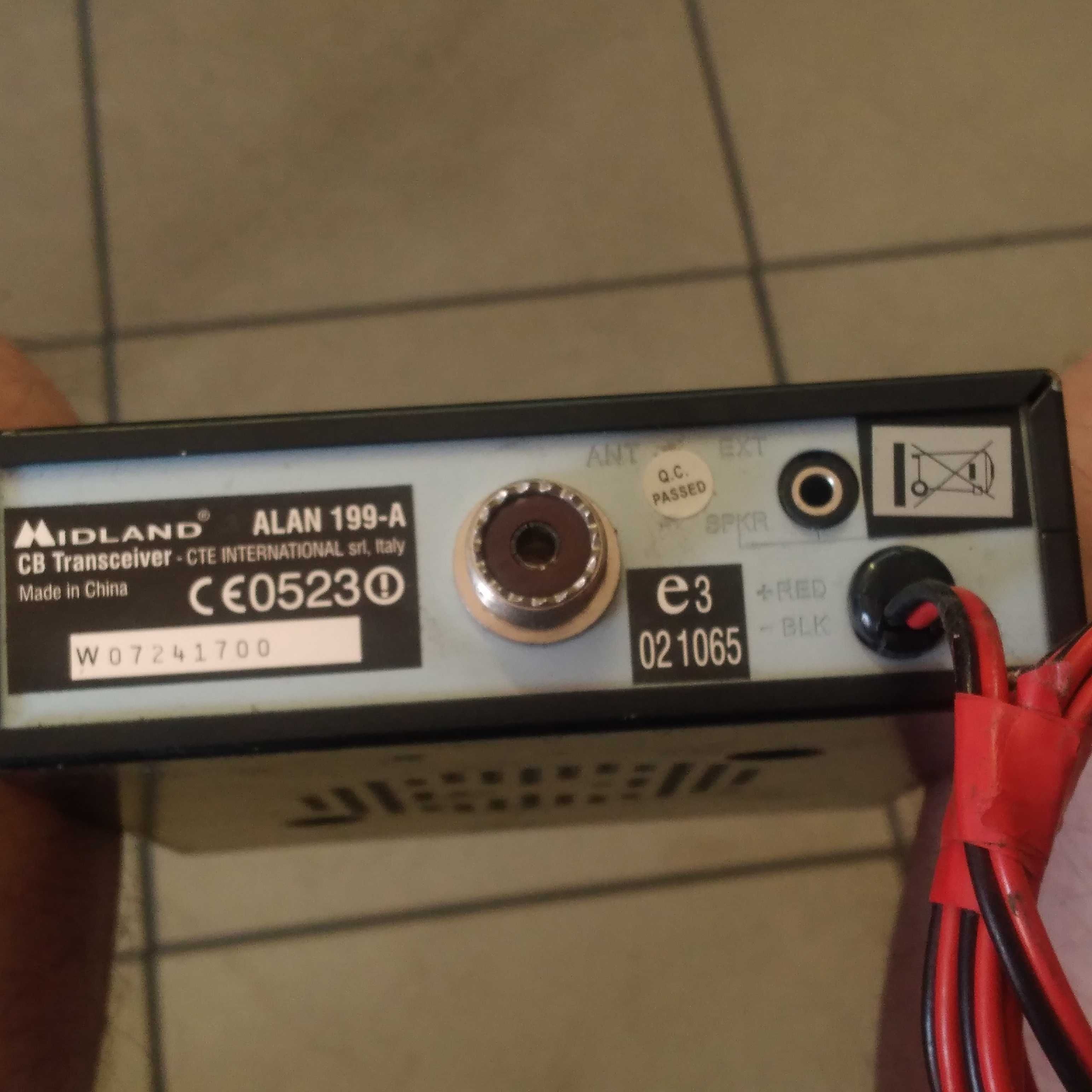 CB-RADIO bez słuchawki MIDLAND 
Zachęcam do zakupu