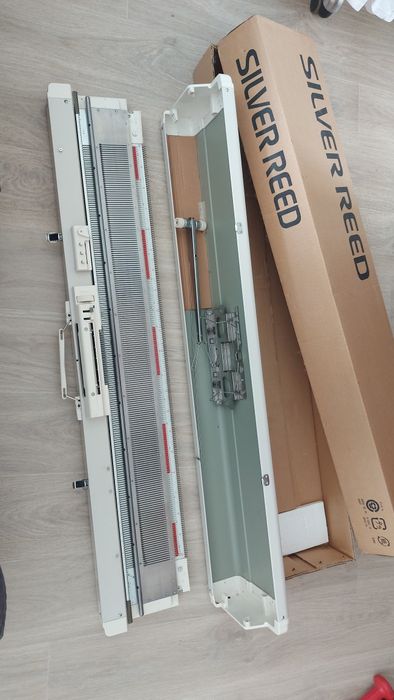 Silver Reed SK280 – универсальная модель перфокарточной вязальной маши