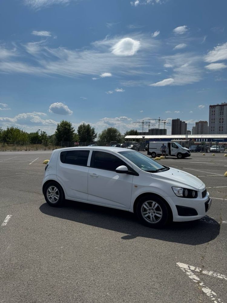 Chevrolet Aveo T300 2012