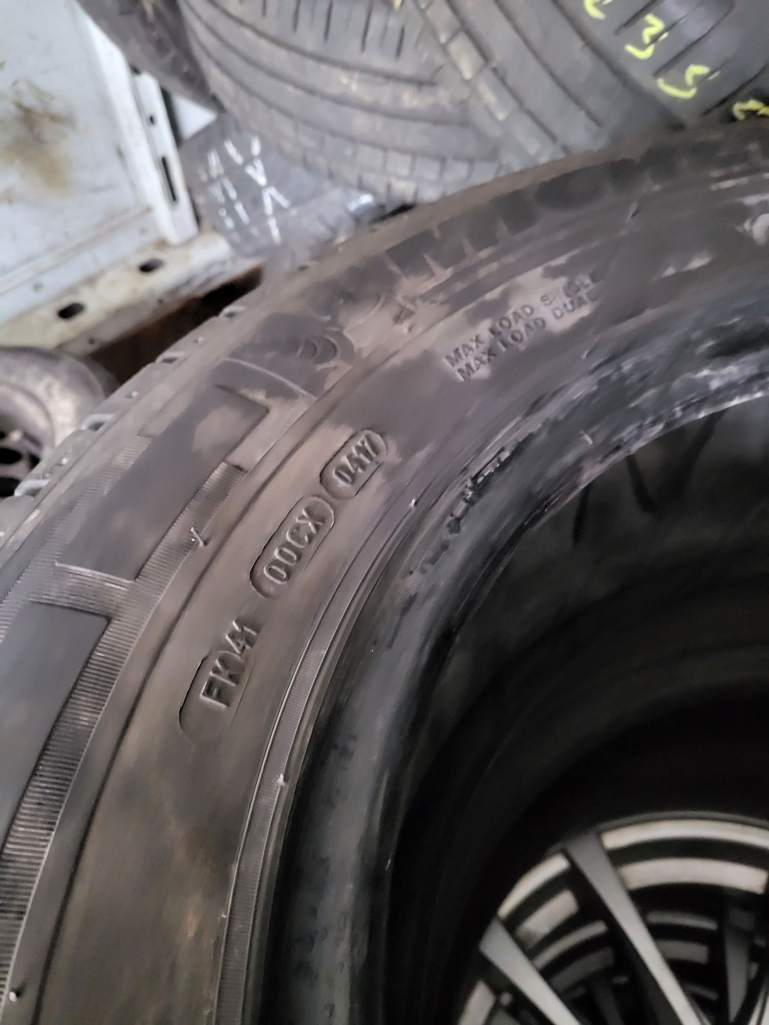 235/65/16C 2szt Michelin