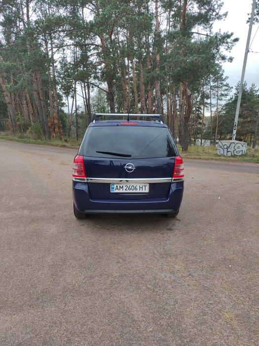 Opel Zefira B 2012 p 1.6 газ/бенз.