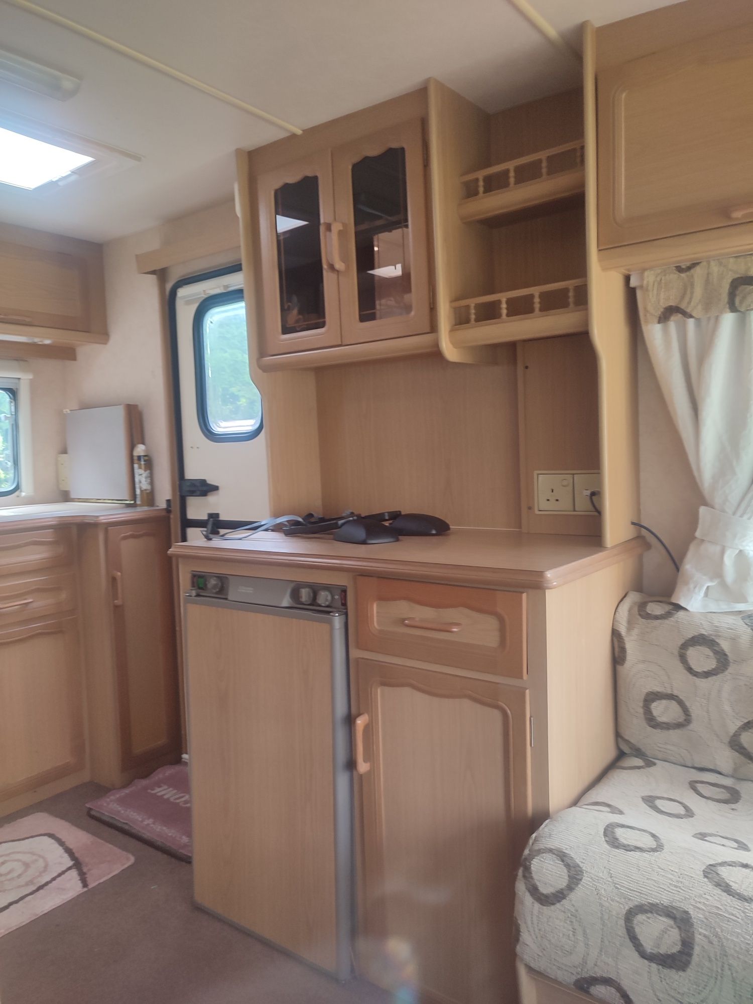 Przyczepa kempingowa SWIFT CHALLENGER 400 SE