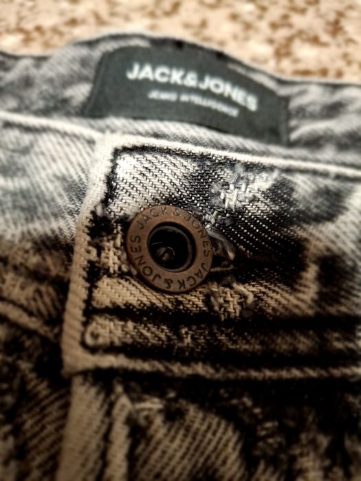 СРОЧНО. Шорты Jack & Jones