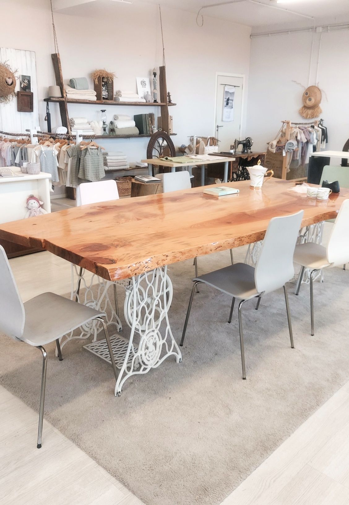Alugo espaço para coworking para designers têxteis ,calçado e acessóri