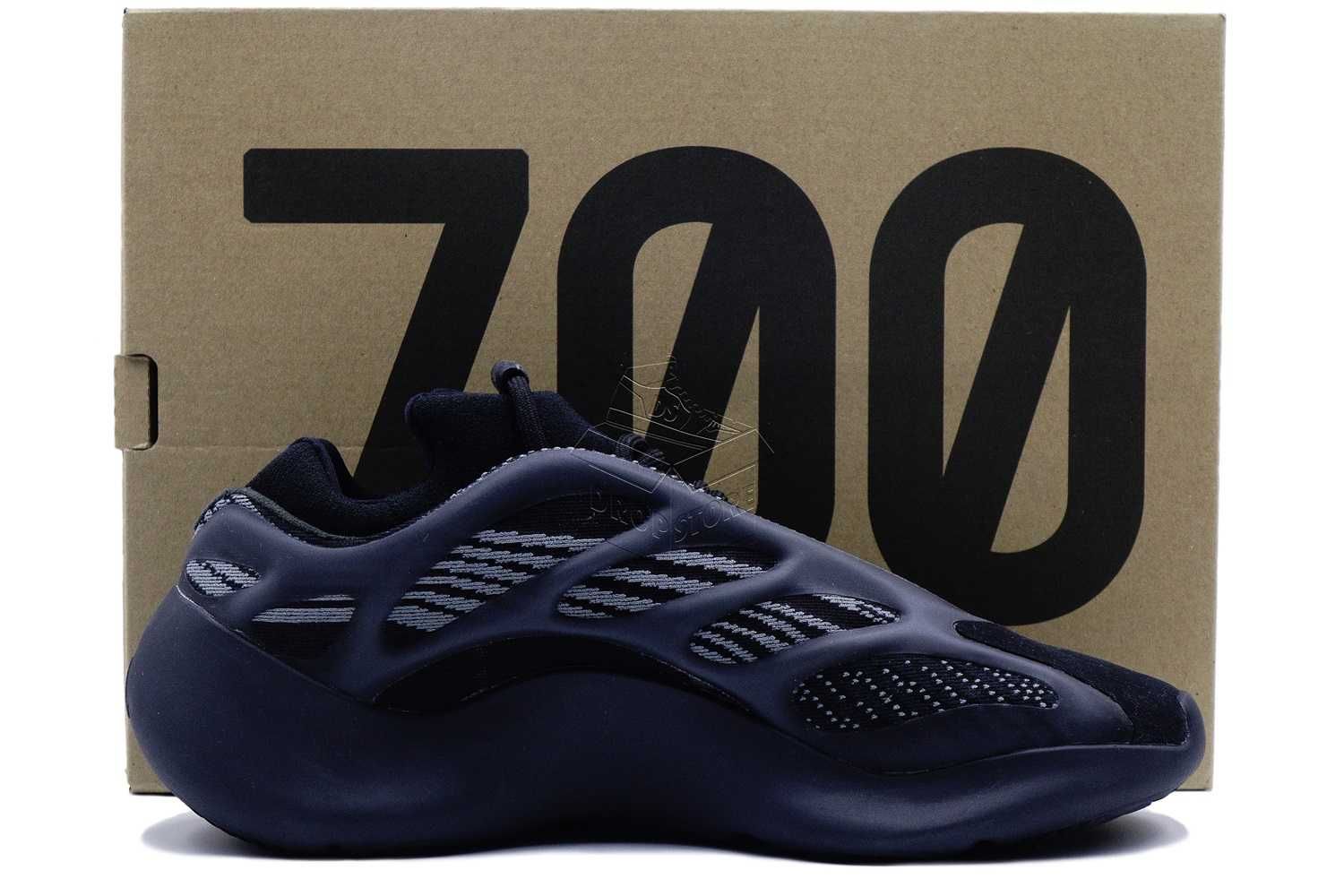 Adidas YEEZY BOOST 700 V3 Dark Glow / GX6144