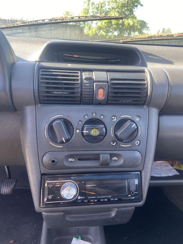 Opel Corsa Sport 1.4 - GASOLINA