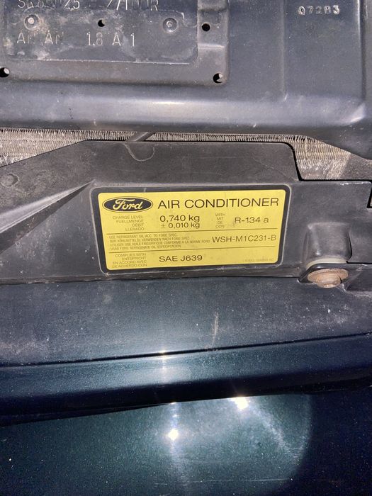 Ford mondeo sedan 1995