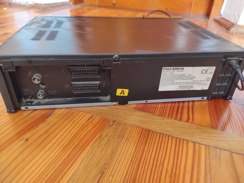 Відеомагнітофон Palladium