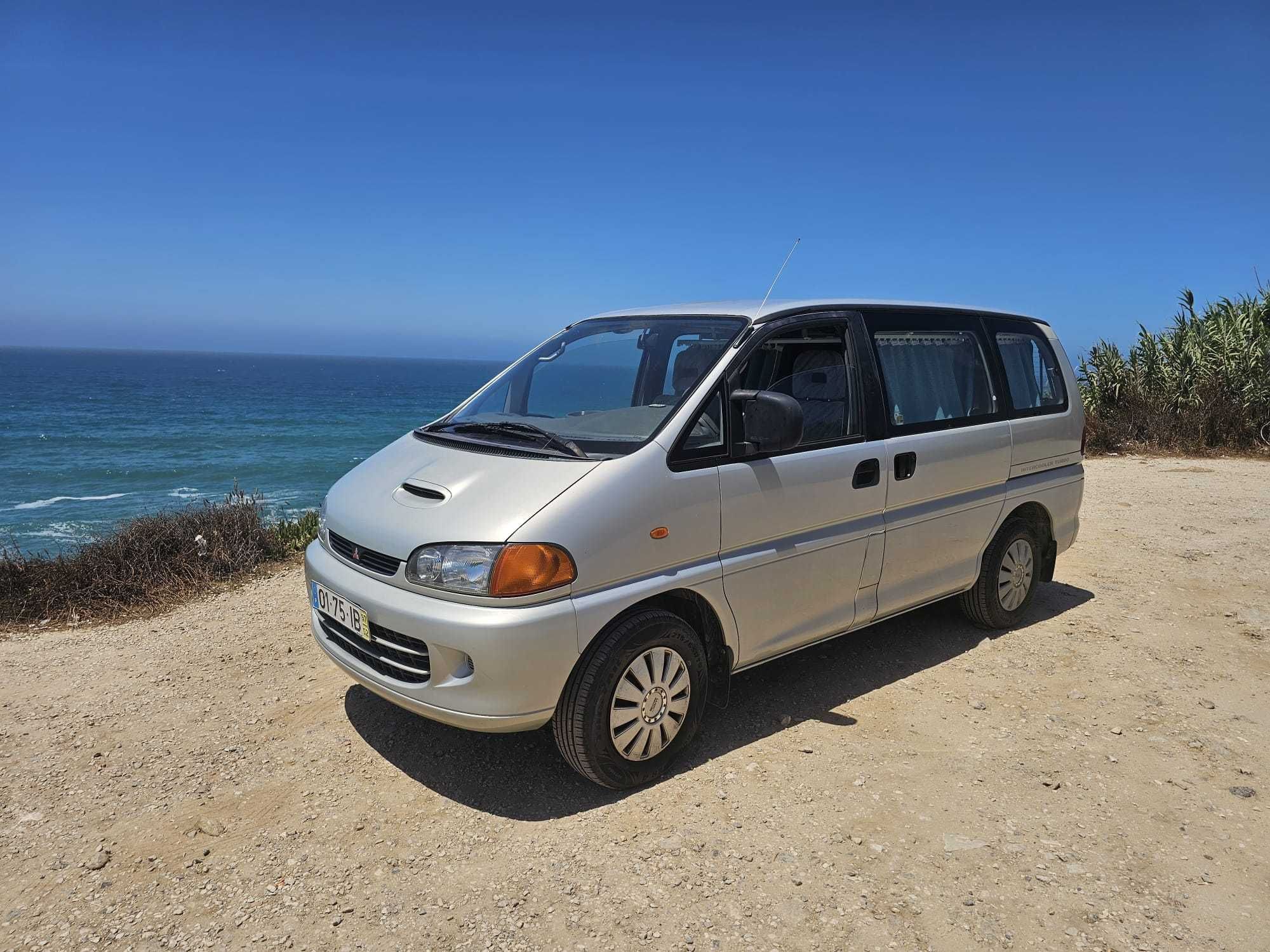 Autocaravana convertida de Mitsubishi Space Gear