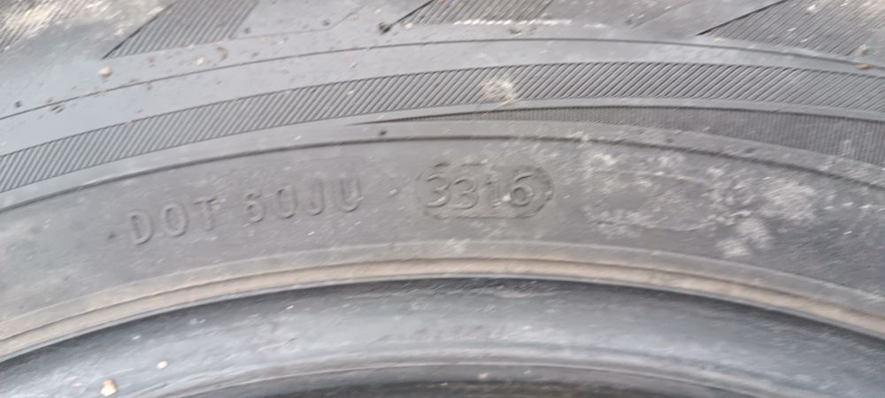 Продам шини 215/60 r17 NOKIAN NORDMAN RS 2 SUV