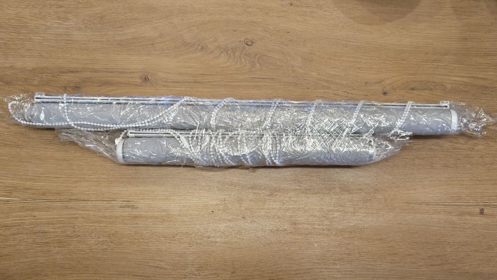 Rolety okienne dwie sztuki