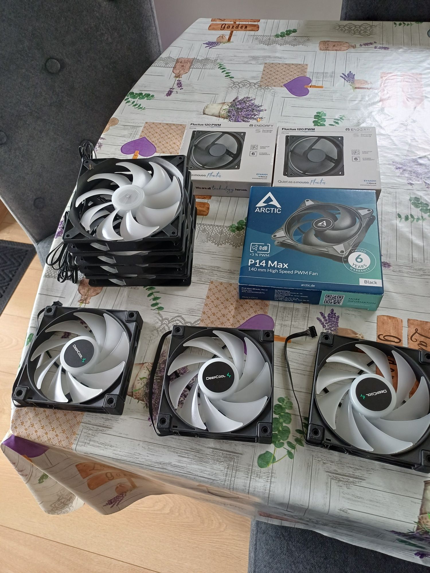 Zestaw 10 wentylatorów pc