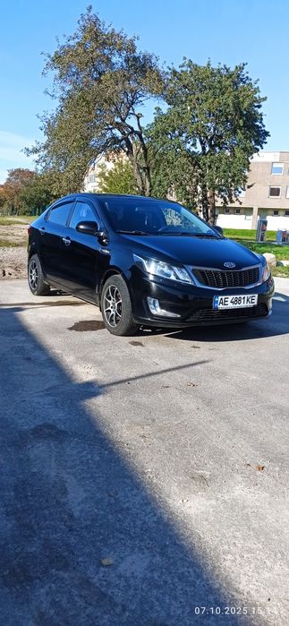 Kia rio 3 2012 год