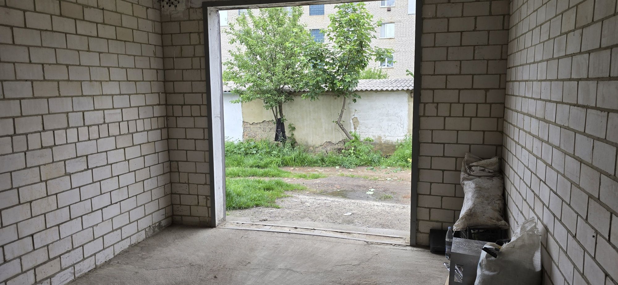 Продам гараж в районі ПТУ