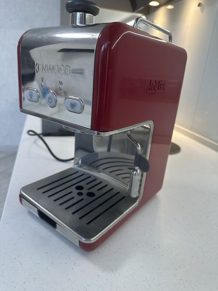 Продам кавоварку kenwood