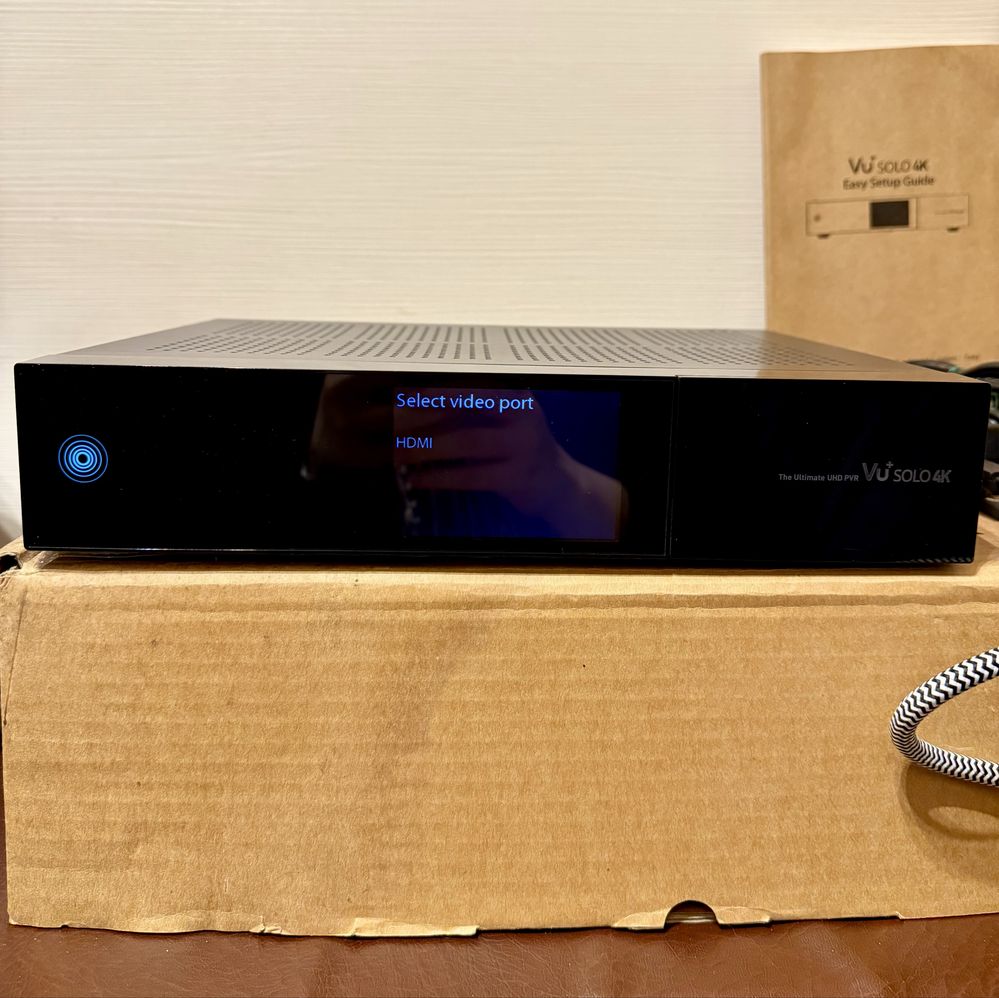 VU+ Solo 4K (Vu Plus) спутниковый ресивер + медиаплеер