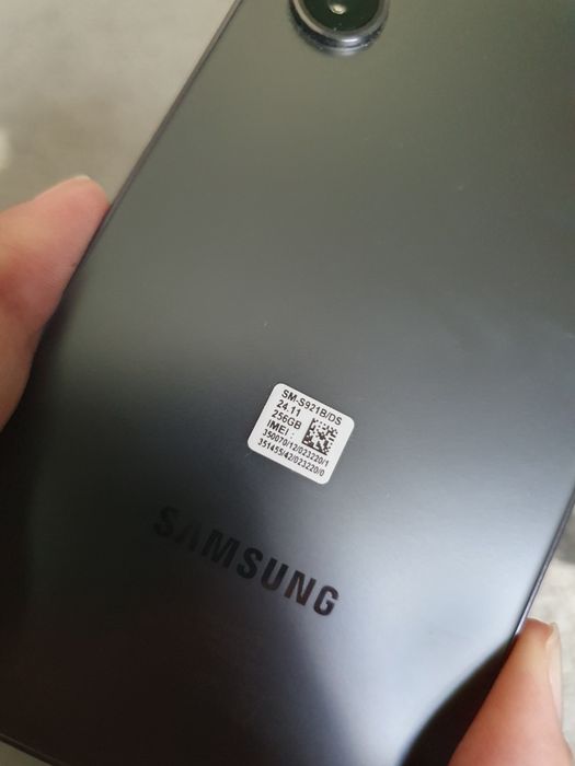 Telefon Samsung Galaxy S24 flagowiec 264GB smartfon gwarancja