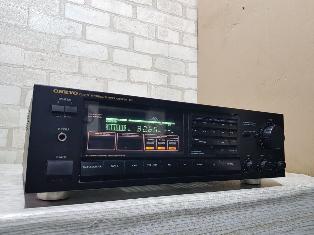 FM/AM  ресивер/підсилювач Onkyo TX-7630 2х90Вт  б/у з Німеччини